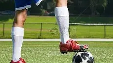 瓦拉内转会曼联：寻求新篇章，曼联独特魅力吸引眼球